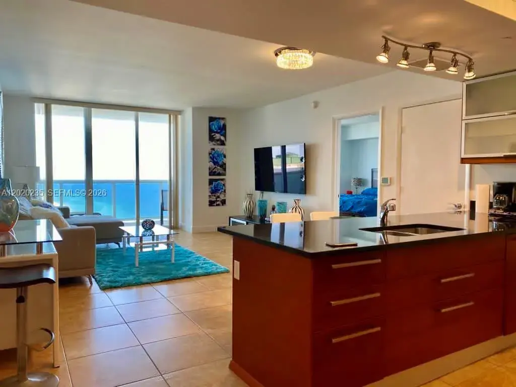 1830 S Ocean Dr # 4810, Hallandale Beach FL 33009
