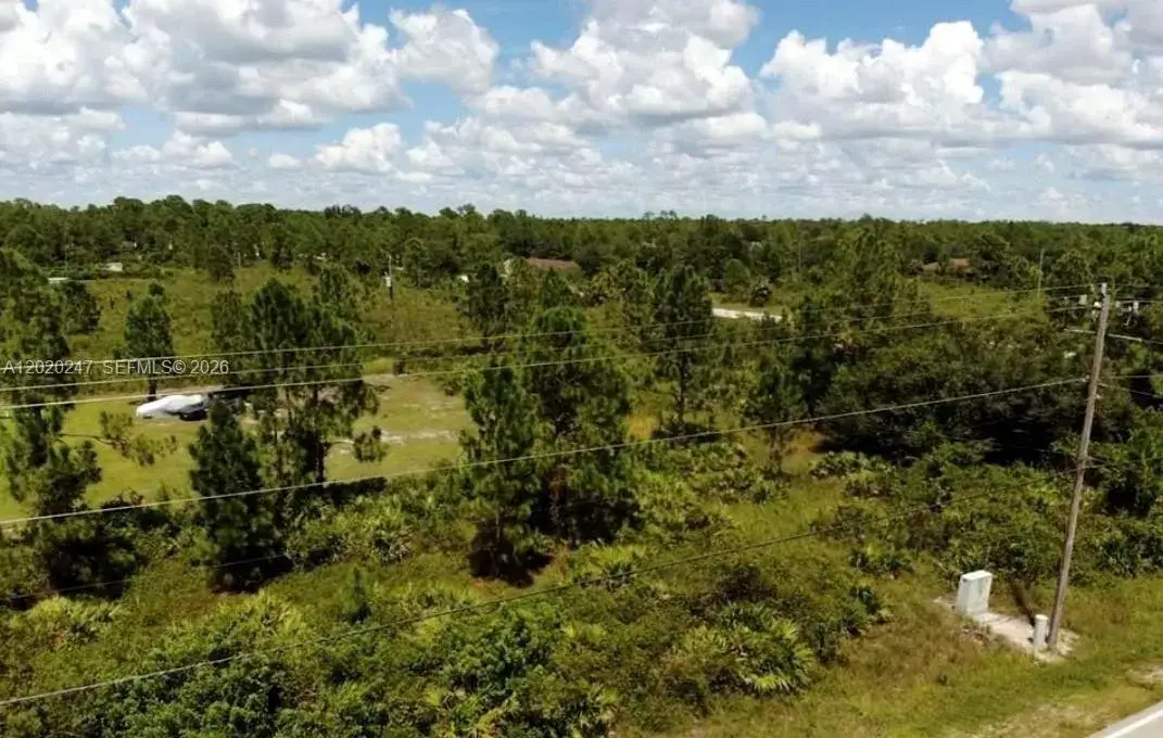 303 E 10th ST, Other City - In The State Of Florida FL 33972