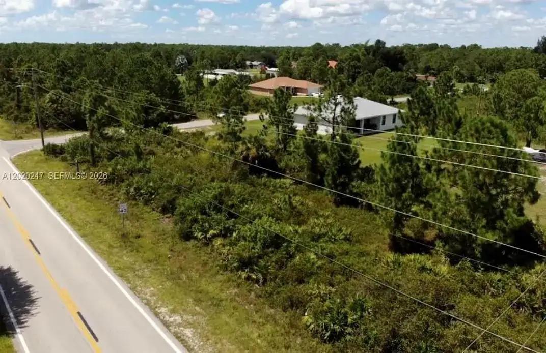 303 E 10th ST, Other City - In The State Of Florida FL 33972 photo 2