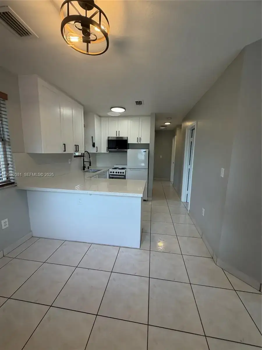 16940 SW 94th Ave # 0, Palmetto Bay FL 33157 photo 5
