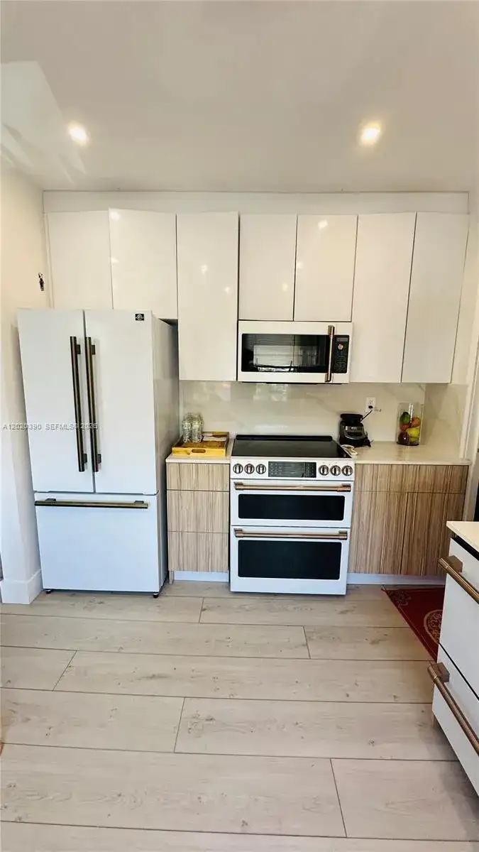 1670 SW 20th St # 2, Miami FL 33145 photo 2
