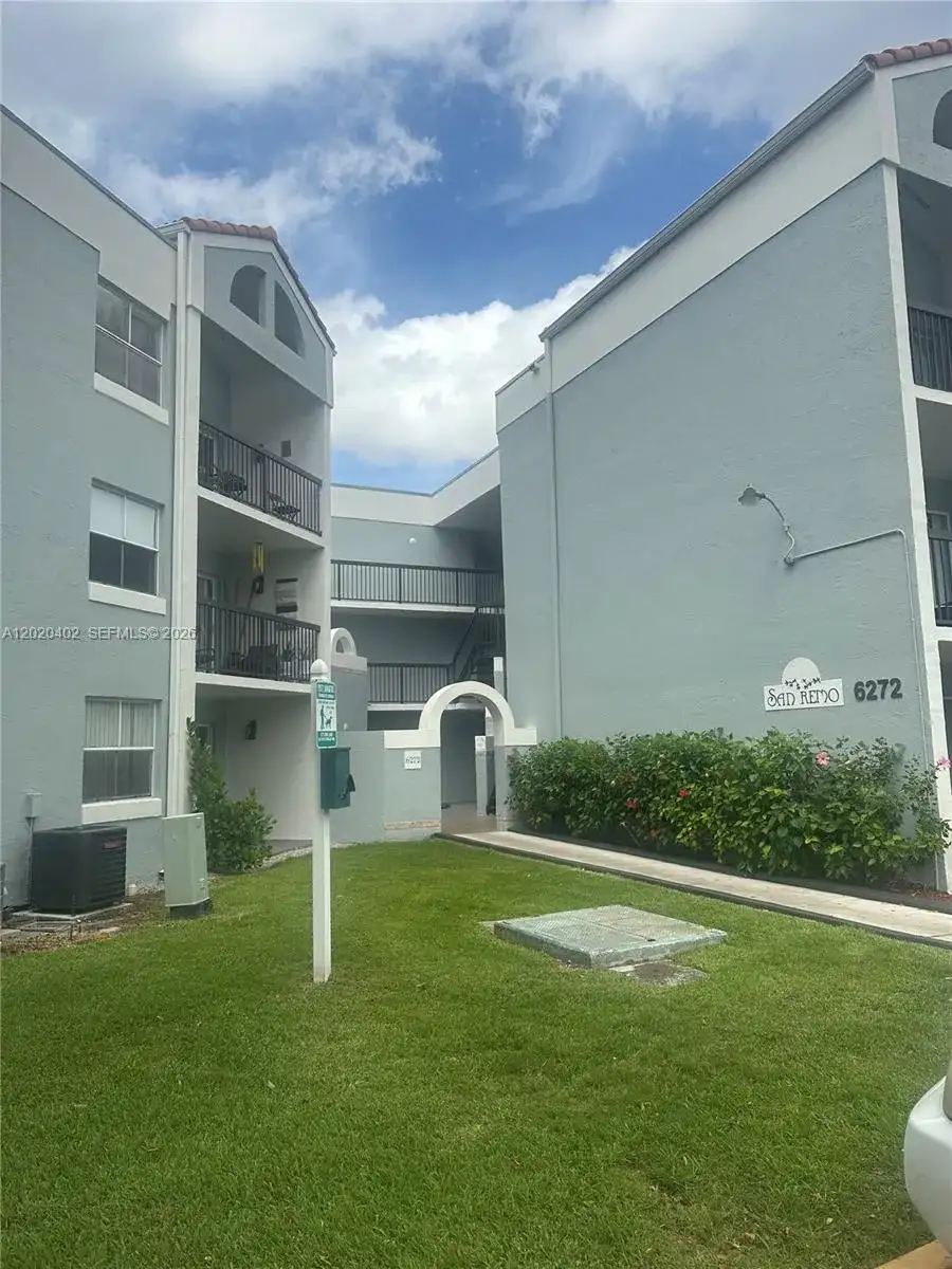 6272 NW 186th St # 212, Hialeah FL 33015 photo 2