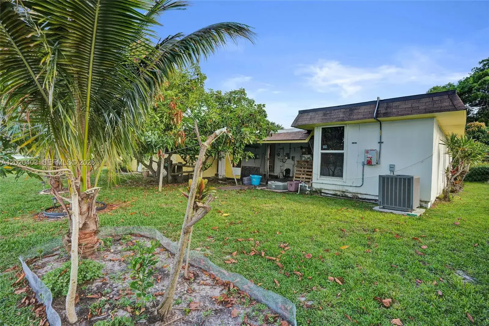 6408 NW 72nd Ave, Tamarac FL 33321 photo 2
