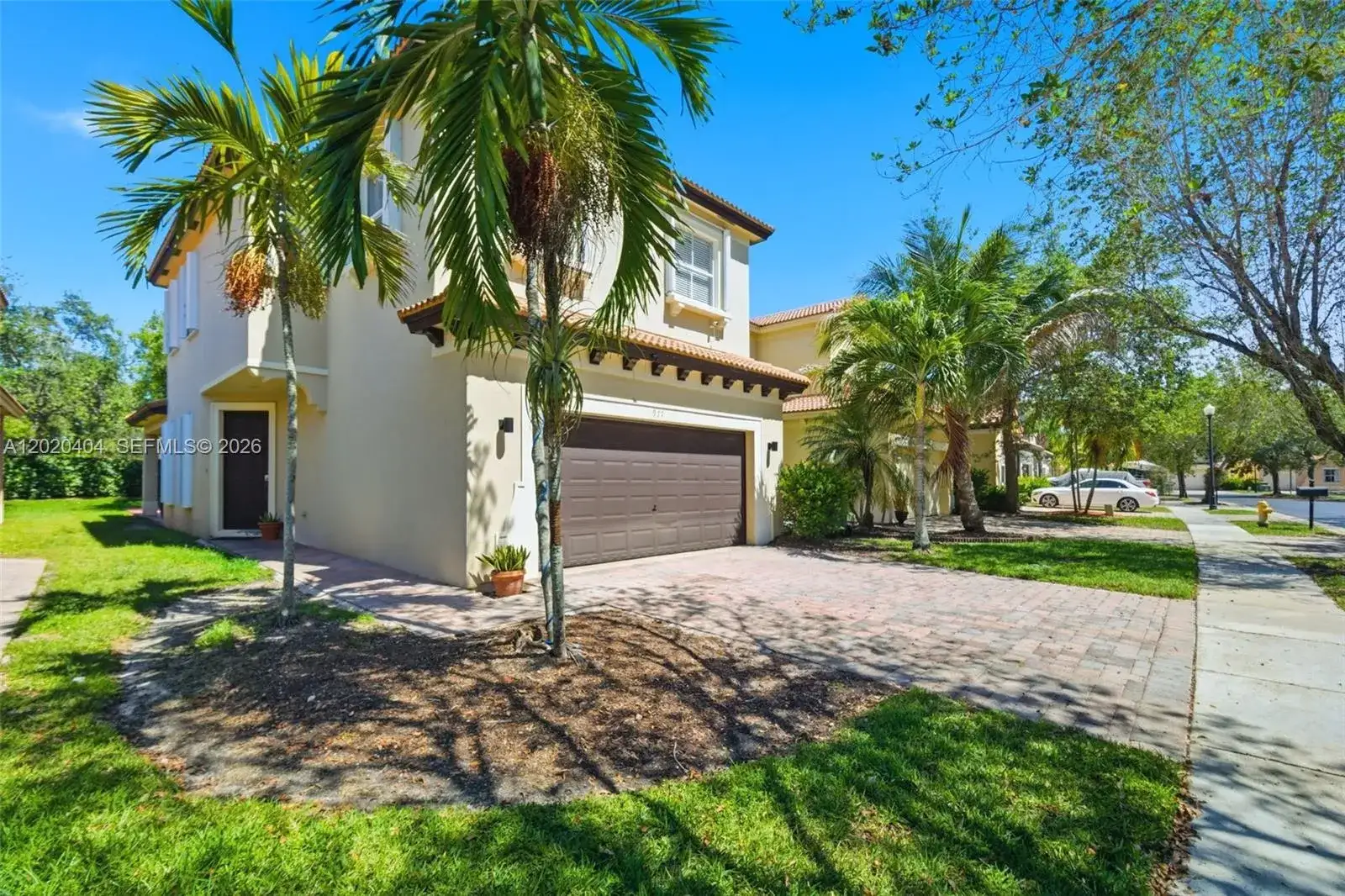 977 NE 37th Pl, Homestead FL 33033 photo 2