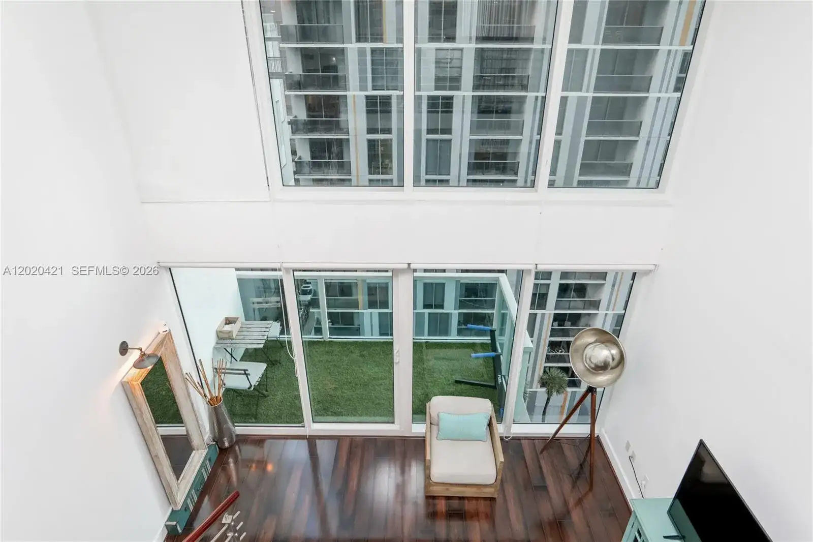 41 SE 5th St # 704, Miami FL 33131 photo 5