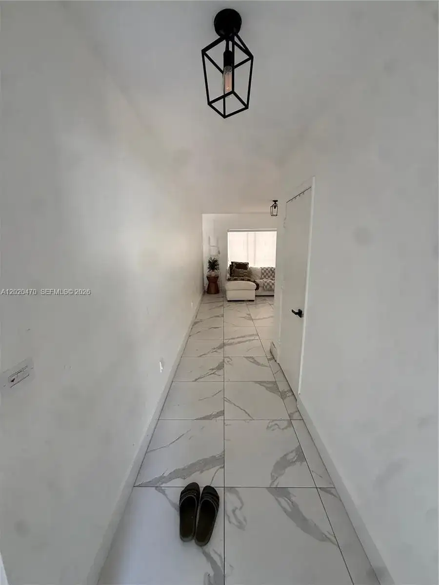 7443 Twin Sabal Dr, Miami Lakes FL 33014 photo 3
