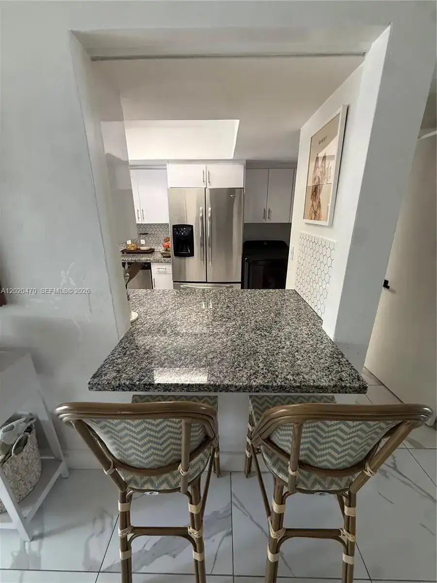 7443 Twin Sabal Dr, Miami Lakes FL 33014 photo 5