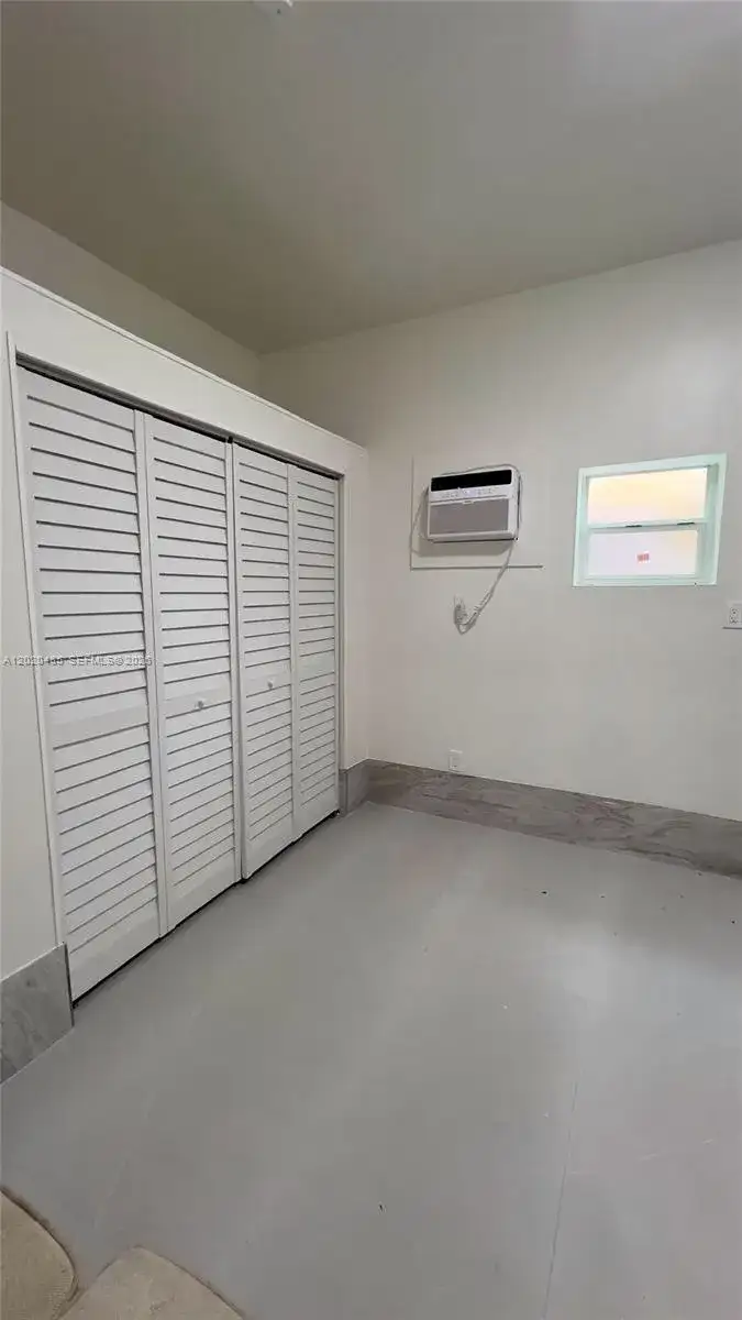 1845 Bay Rd # 1, Miami Beach FL 33139 photo 4