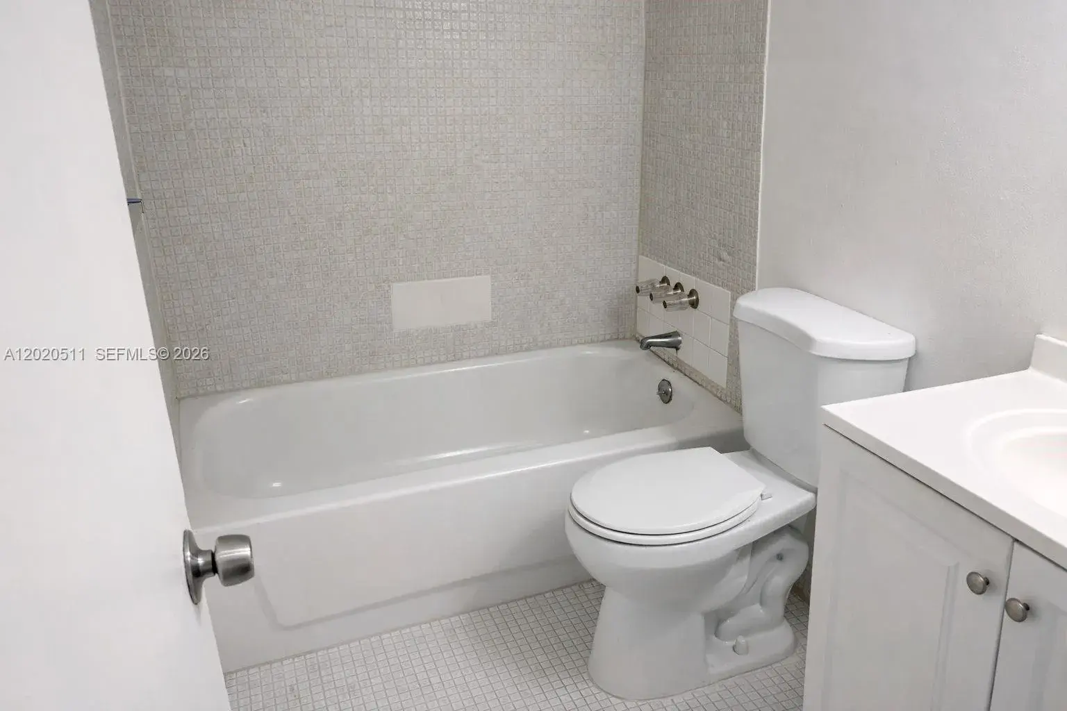 496 NW 165th # 412, Miami FL 33169