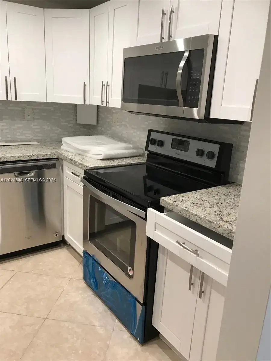200 178th Dr # 505, Sunny Isles Beach FL 33160 photo 2