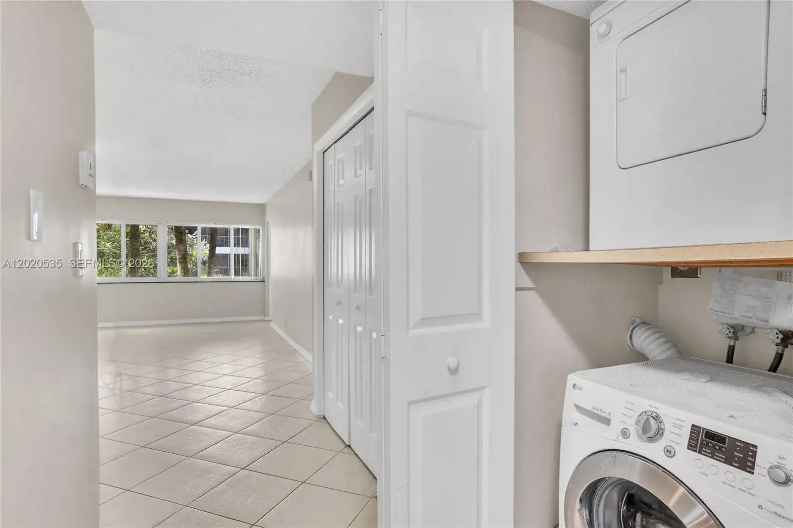 100 Lakeview Dr # 201, Weston FL 33326 photo 4