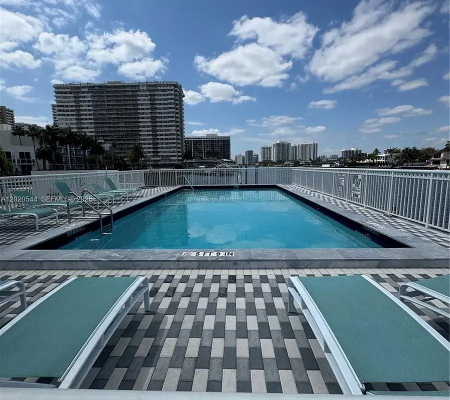 1913 S Ocean Dr # 427, Hallandale Beach FL 33009