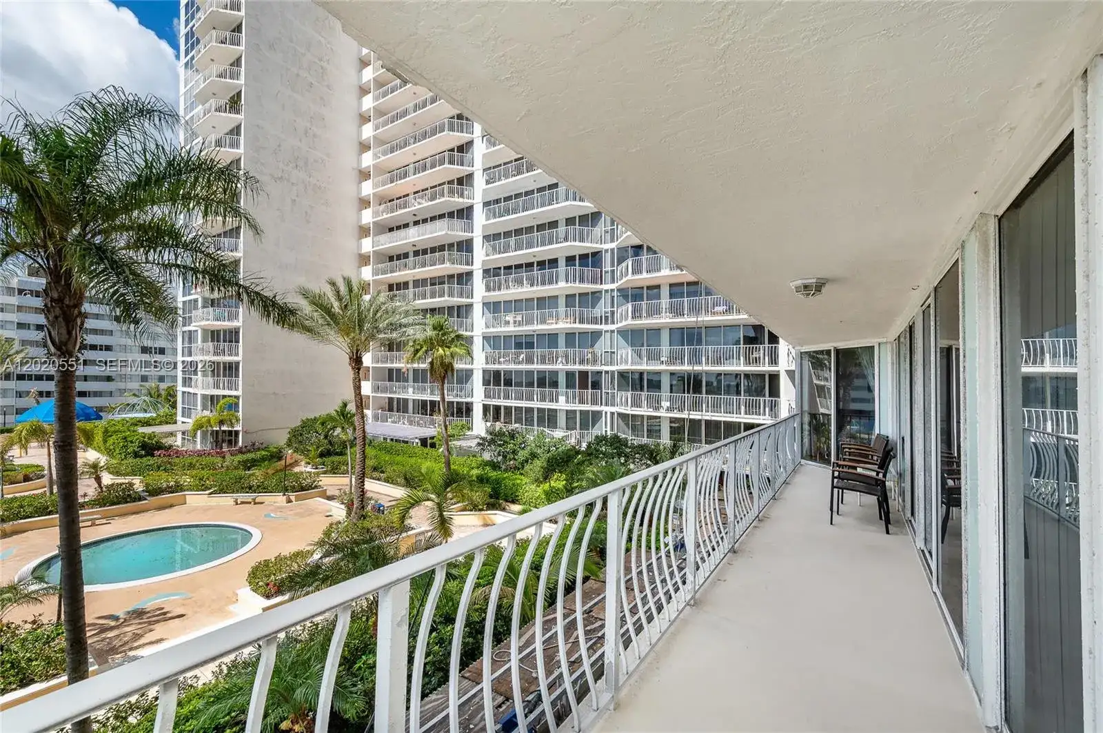 7601 E Treasure Dr # 623, North Bay Village FL 33141 photo 3