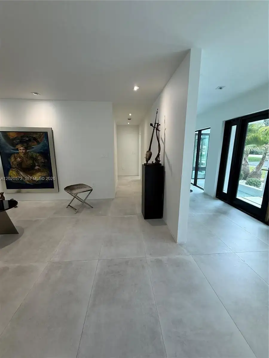 439 Hardee Rd, Coral Gables FL 33146 photo 4