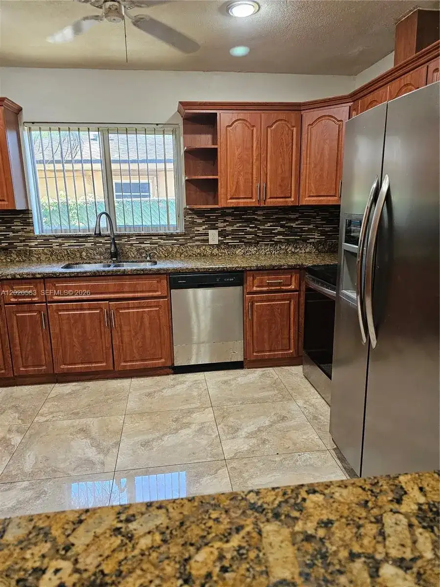 15851 NW 37th Ct, Miami Gardens FL 33054 photo 5