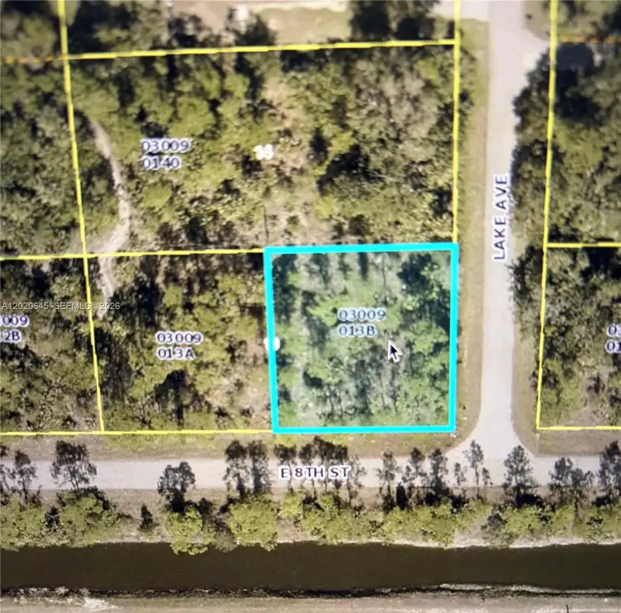 807 8th St E, Lehigh Acres FL 33972 photo 2