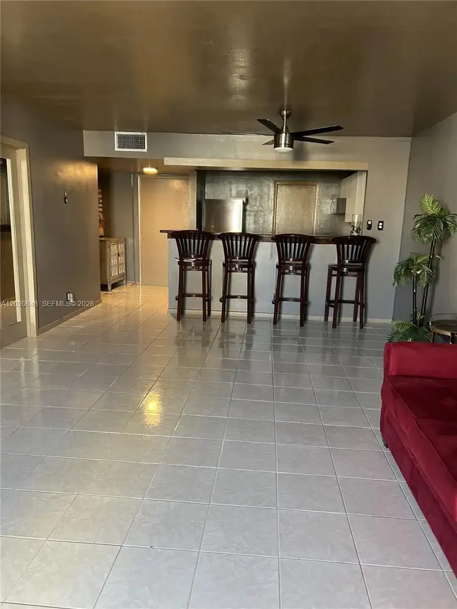 1817 S Ocean Dr # 718, Hallandale Beach FL 33009 photo 3