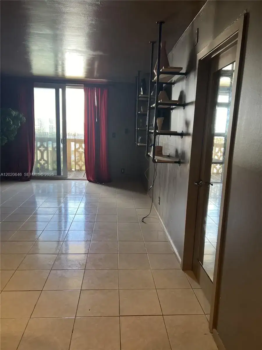 1817 S Ocean Dr # 718, Hallandale Beach FL 33009 photo 4