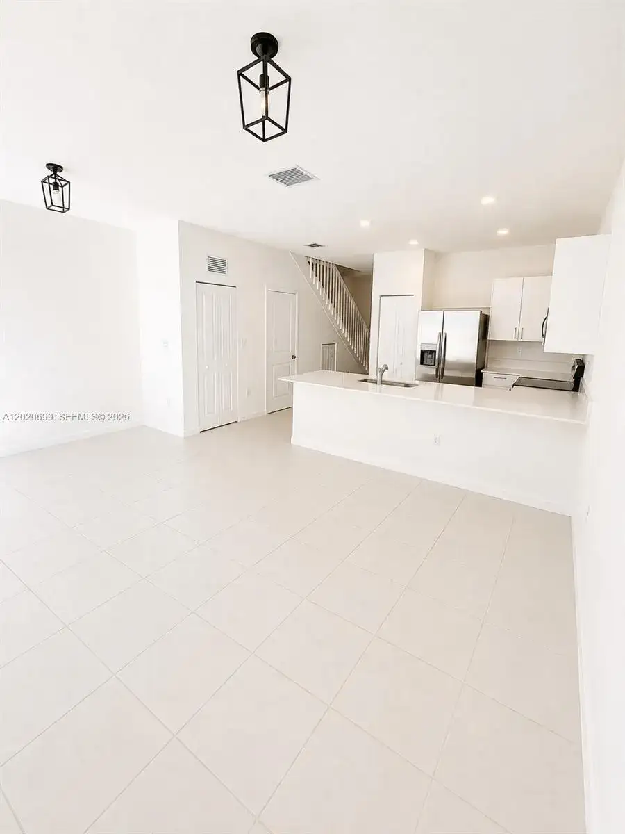 2840 SE 26th Ter, Homestead FL 33035 photo 3