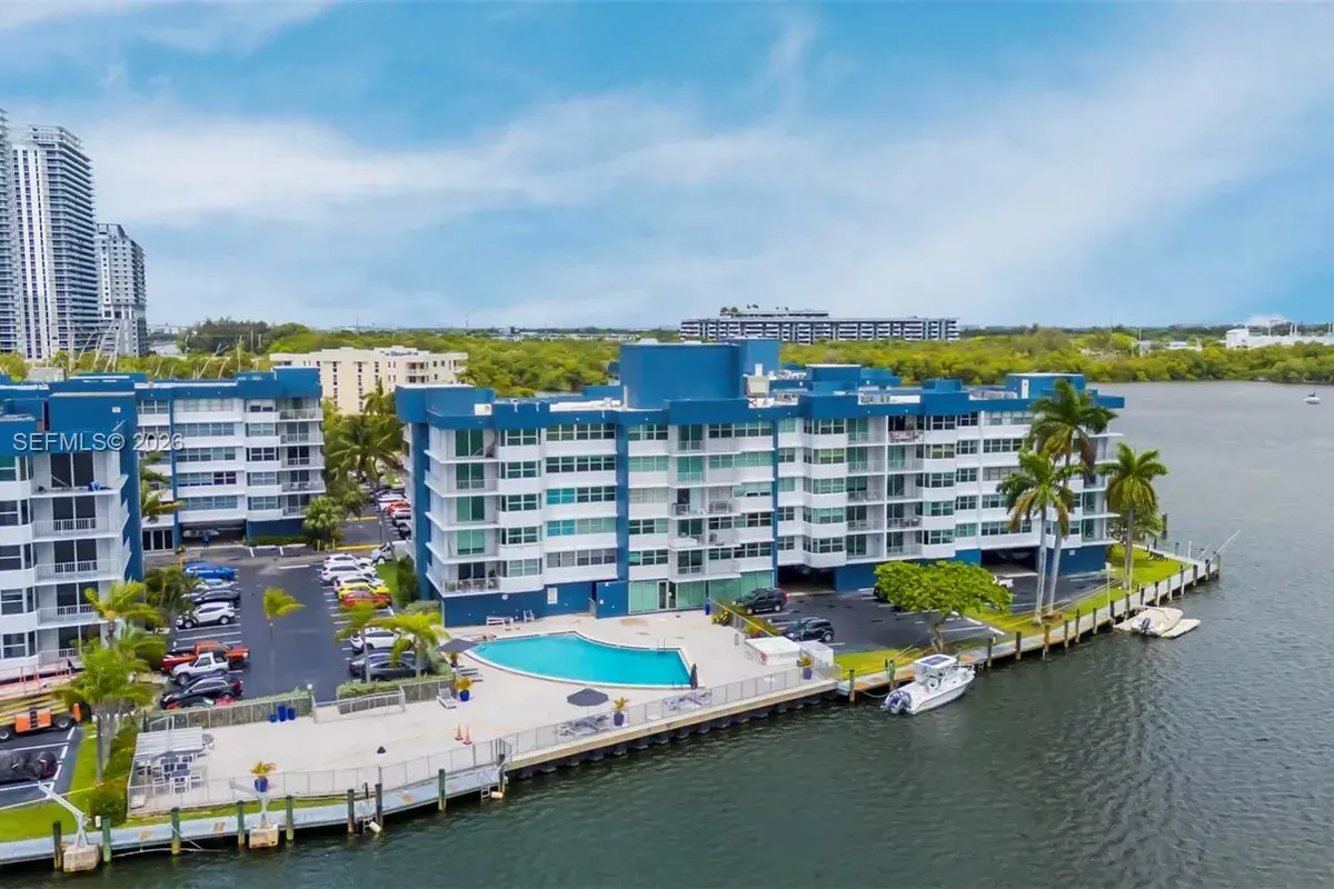 16558 NE 26th Ave # 3H, North Miami Beach FL 33160