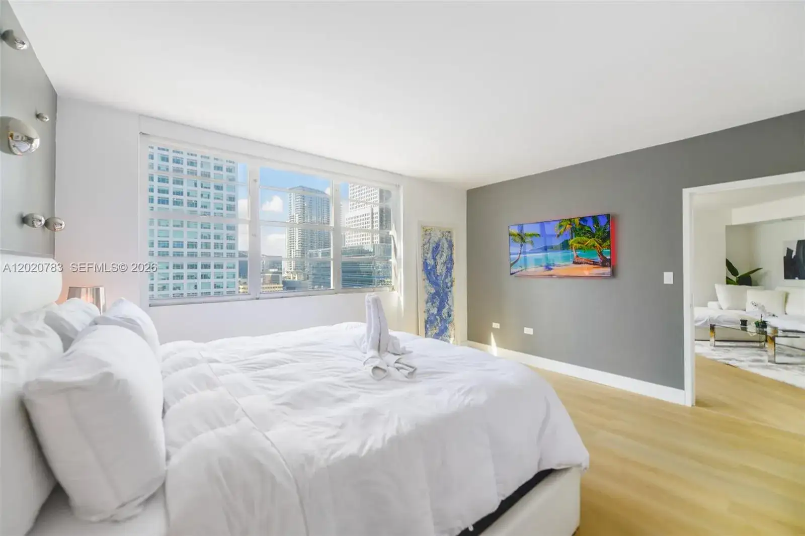 801 Brickell Bay Dr # 1962, Miami FL 33131 photo 5