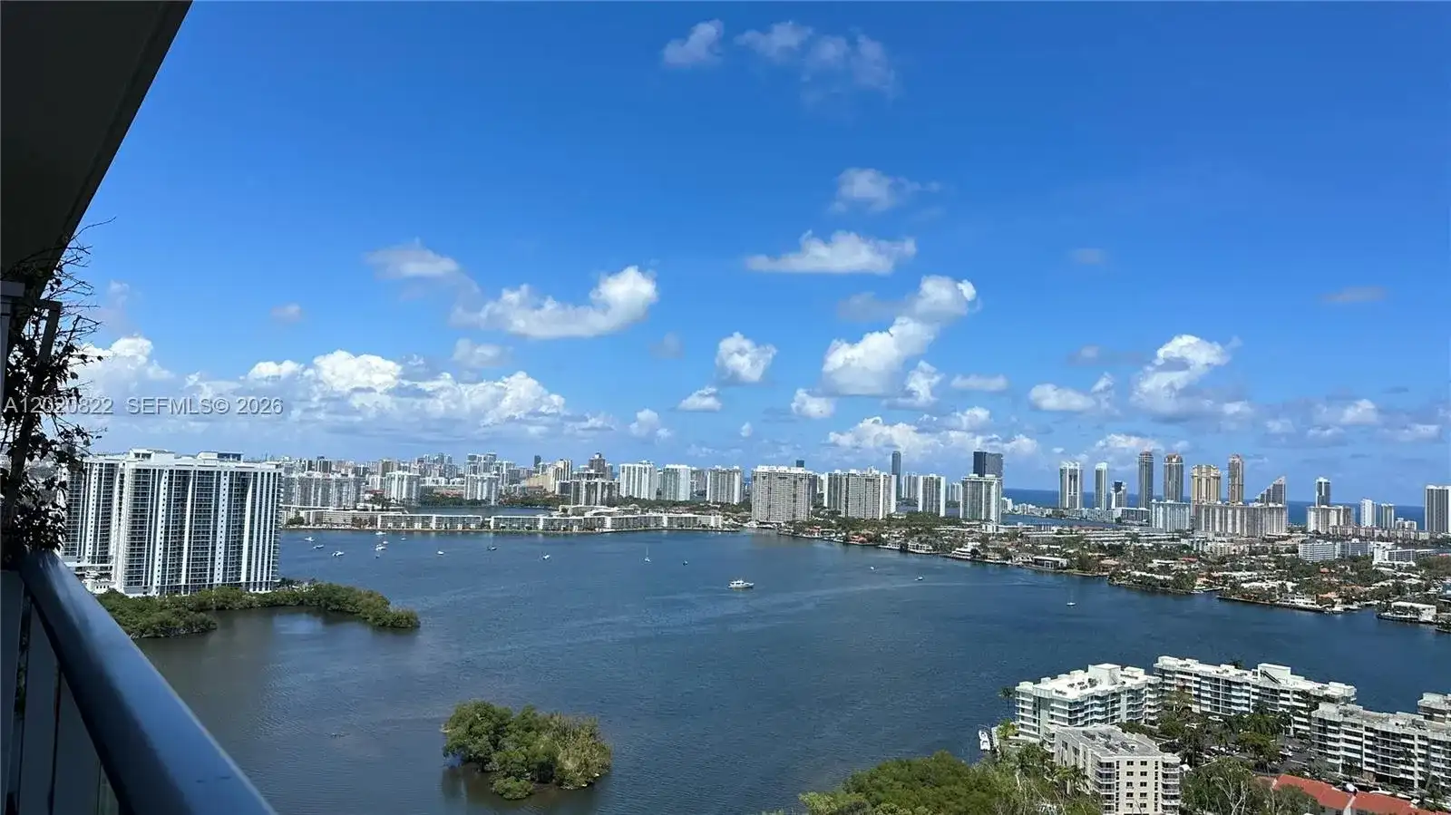 16385 Biscayne Blvd, North Miami Beach FL 33160
