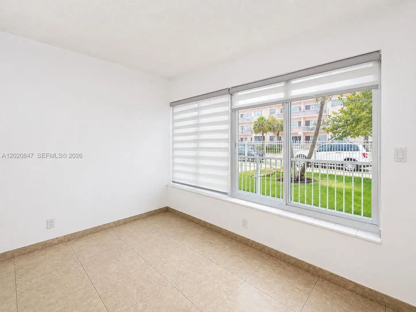 1460 NE 169th St # 108, North Miami Beach FL 33162 photo 4