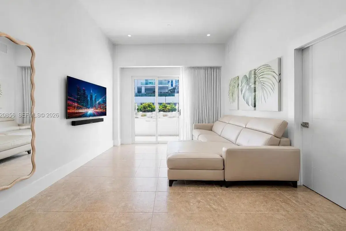 6917 Collins Ave # 107, Miami Beach FL 33141