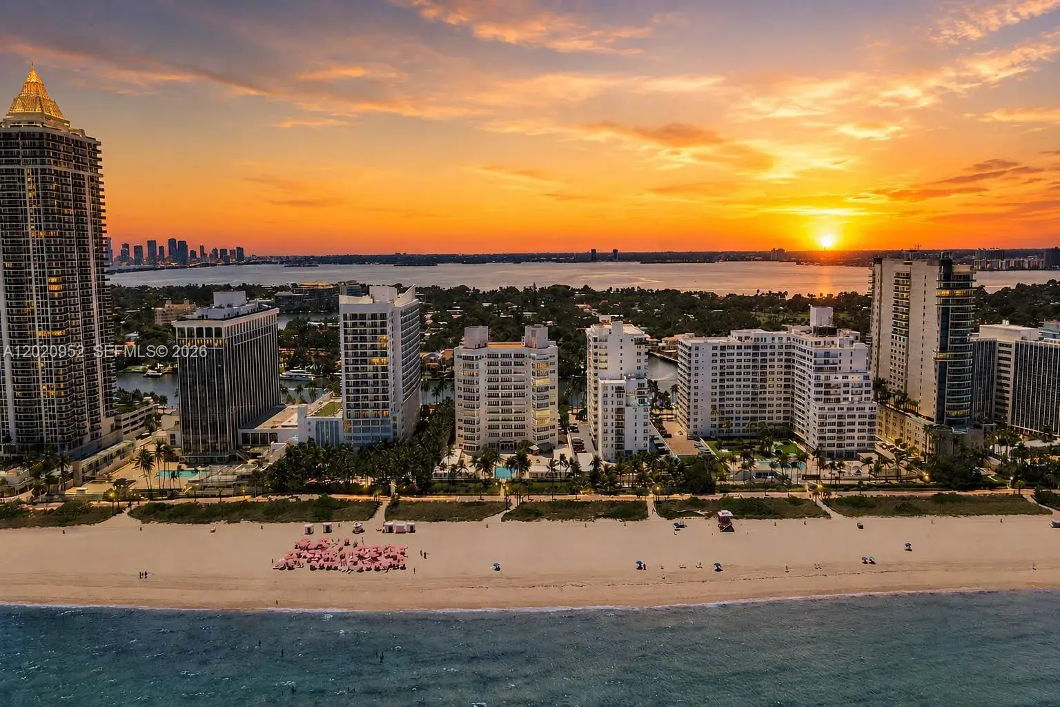 1 bedroom 1 bath Residential for sale at 4925 Collins Ave # 3H, Miami Beach FL 33140