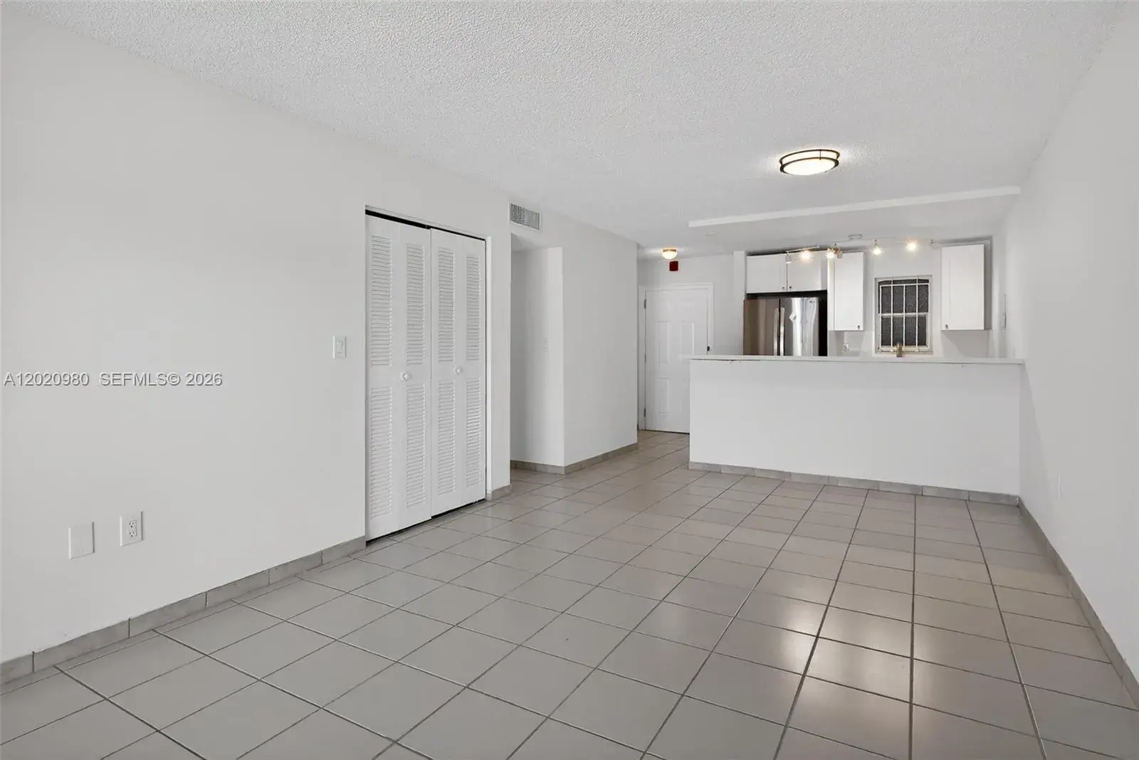 145 SW 30TH CT # B208, Miami FL 33135