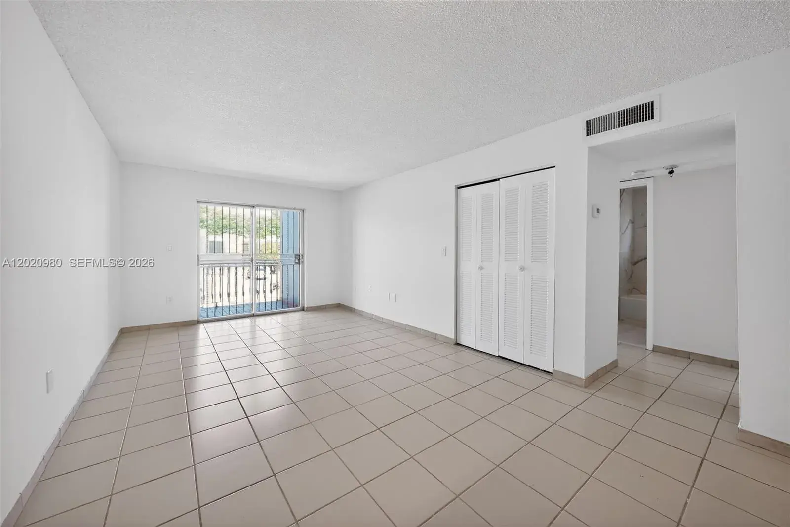 145 SW 30TH CT # B208, Miami FL 33135