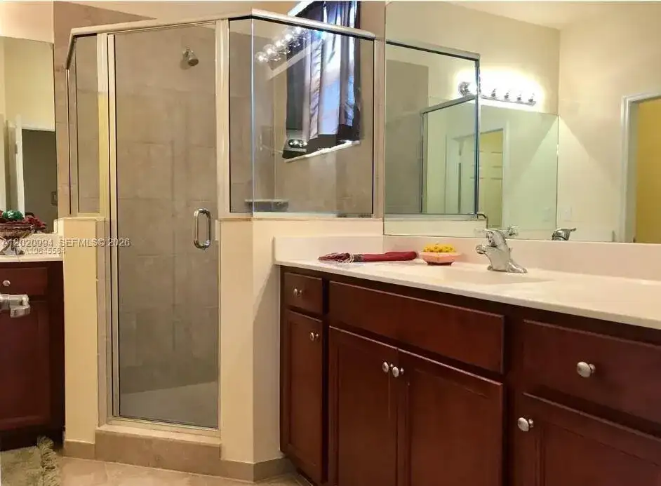 5919 NW 56th Pl, Tamarac FL 33319 photo 2