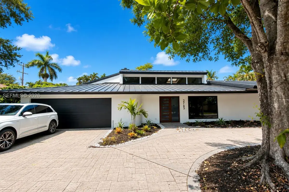 2765 NE 35th Dr, Fort Lauderdale FL 33308