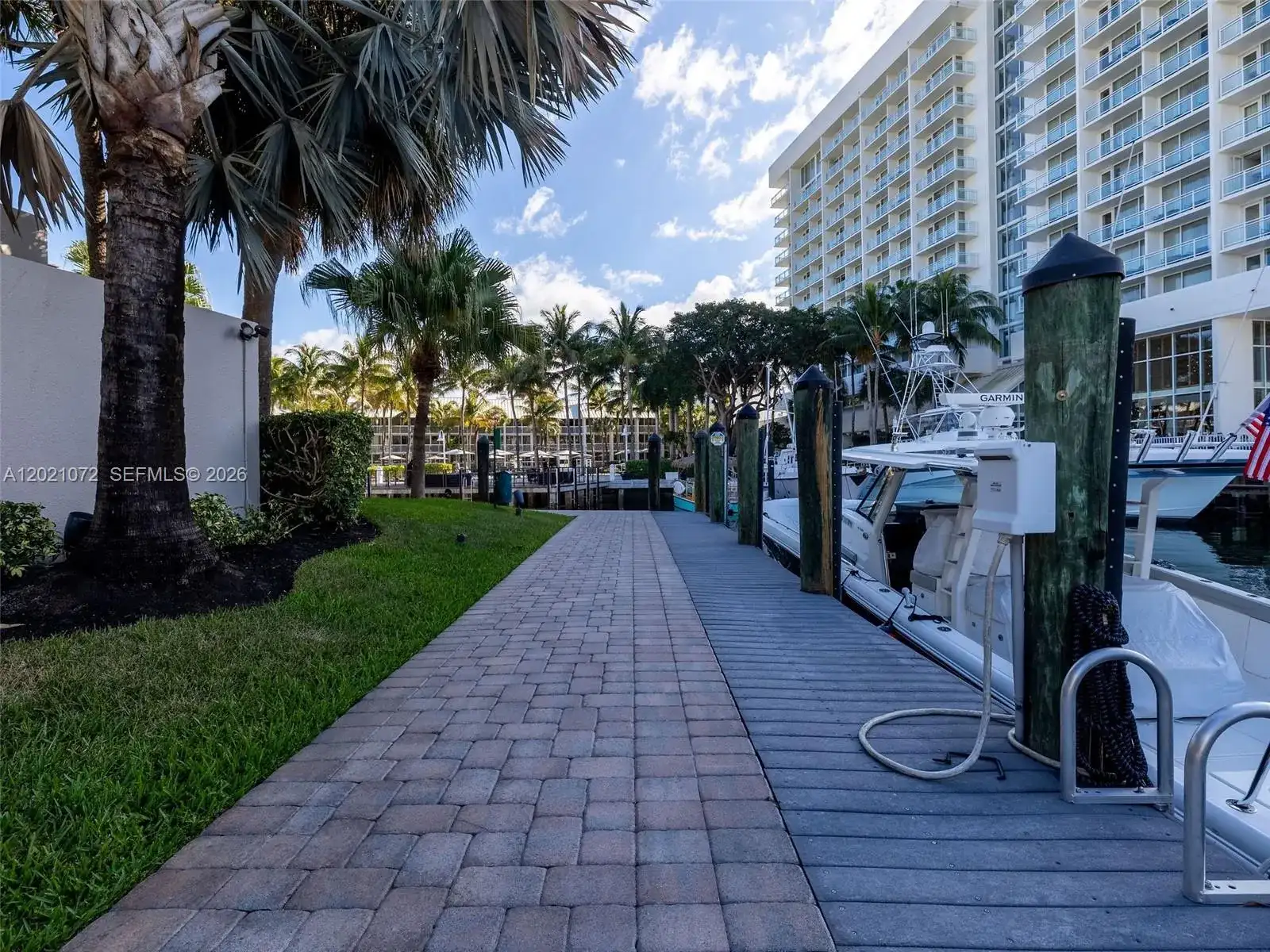 19 Port Side Dr # 19C, Fort Lauderdale FL 33316 photo 2
