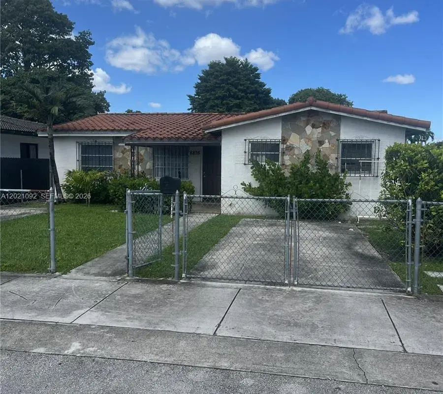 8835 SW 27th St, Miami FL 33165