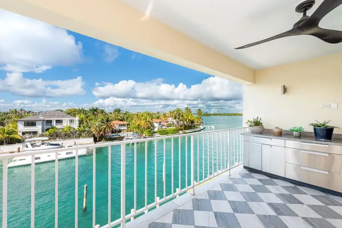 10180 W Bay Harbor Dr # 4A, Bay Harbor Islands FL 33154 photo 2