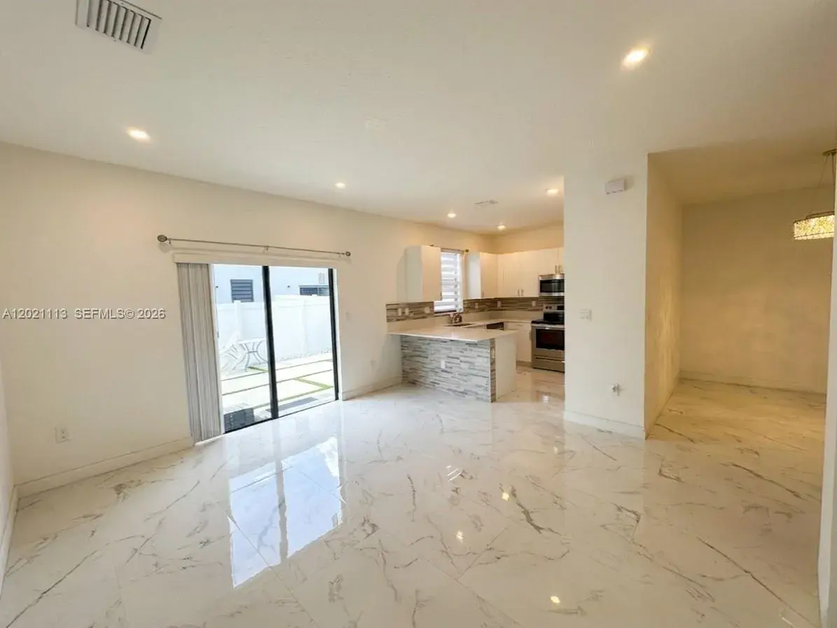 20352 NW 6th Ave, Miami Gardens FL 33169