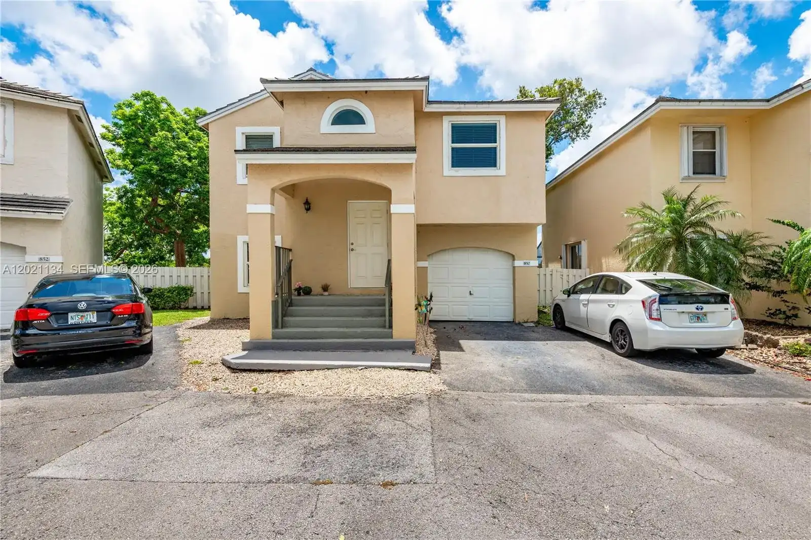 850 NW 98th Ave, Plantation FL 33324