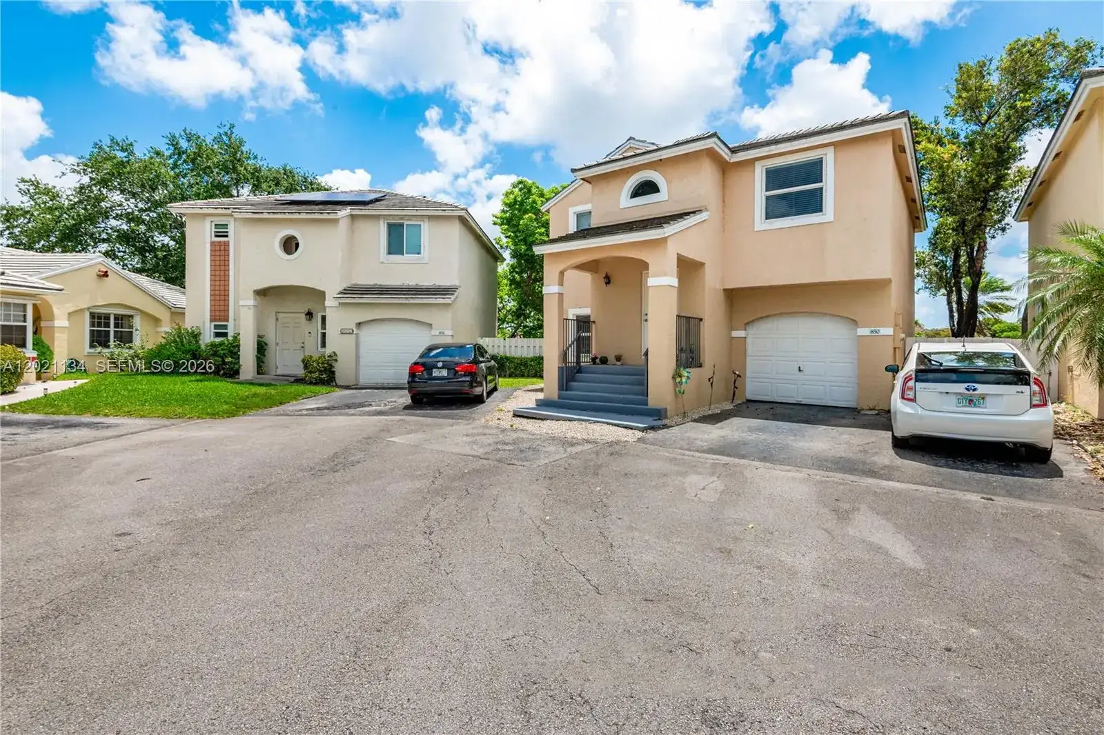 850 NW 98th Ave, Plantation FL 33324 photo 2