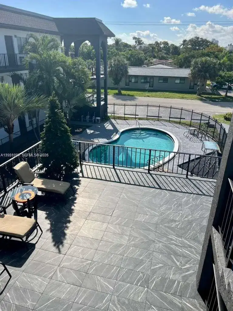 1100 NE 9th Ave # 305, Fort Lauderdale FL 33304 photo 3