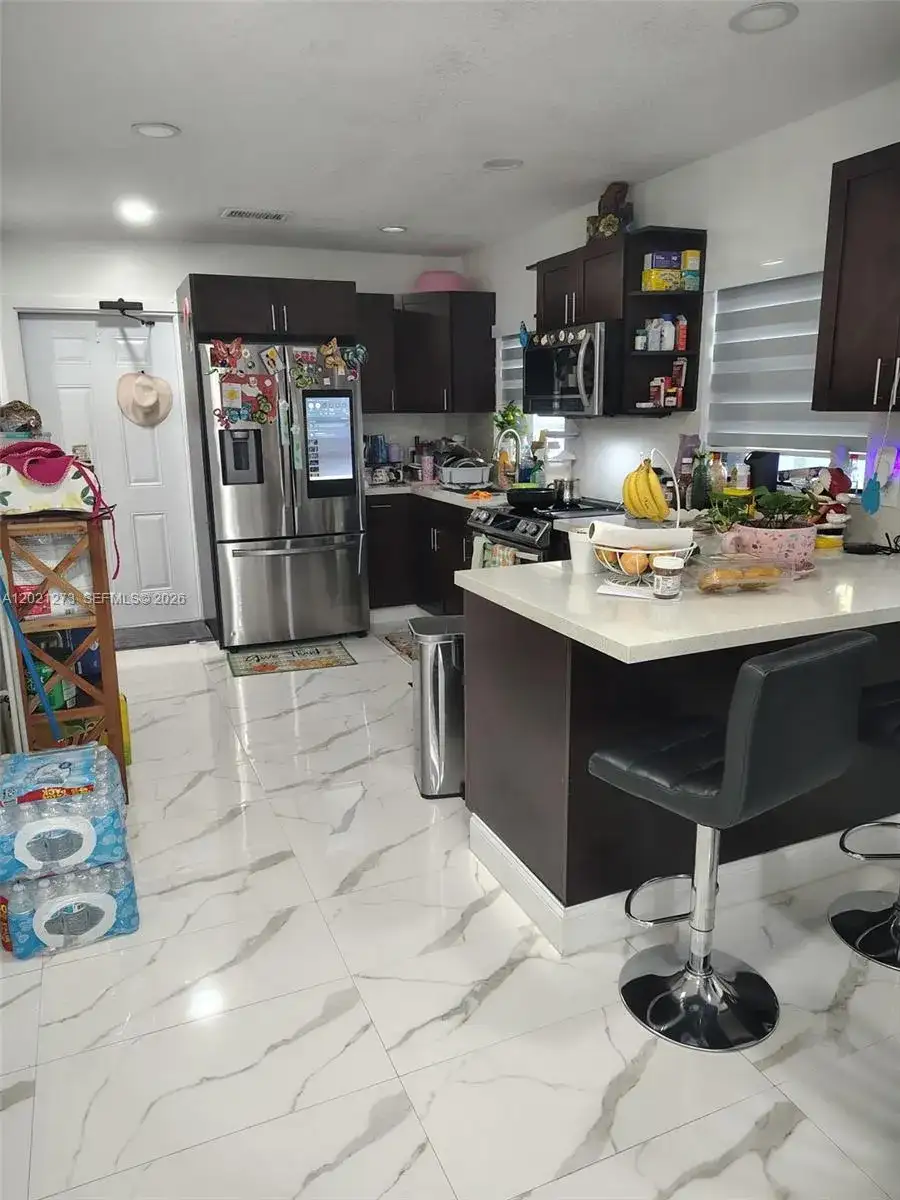 320 NW 2nd St, Florida City FL 33034 photo 3
