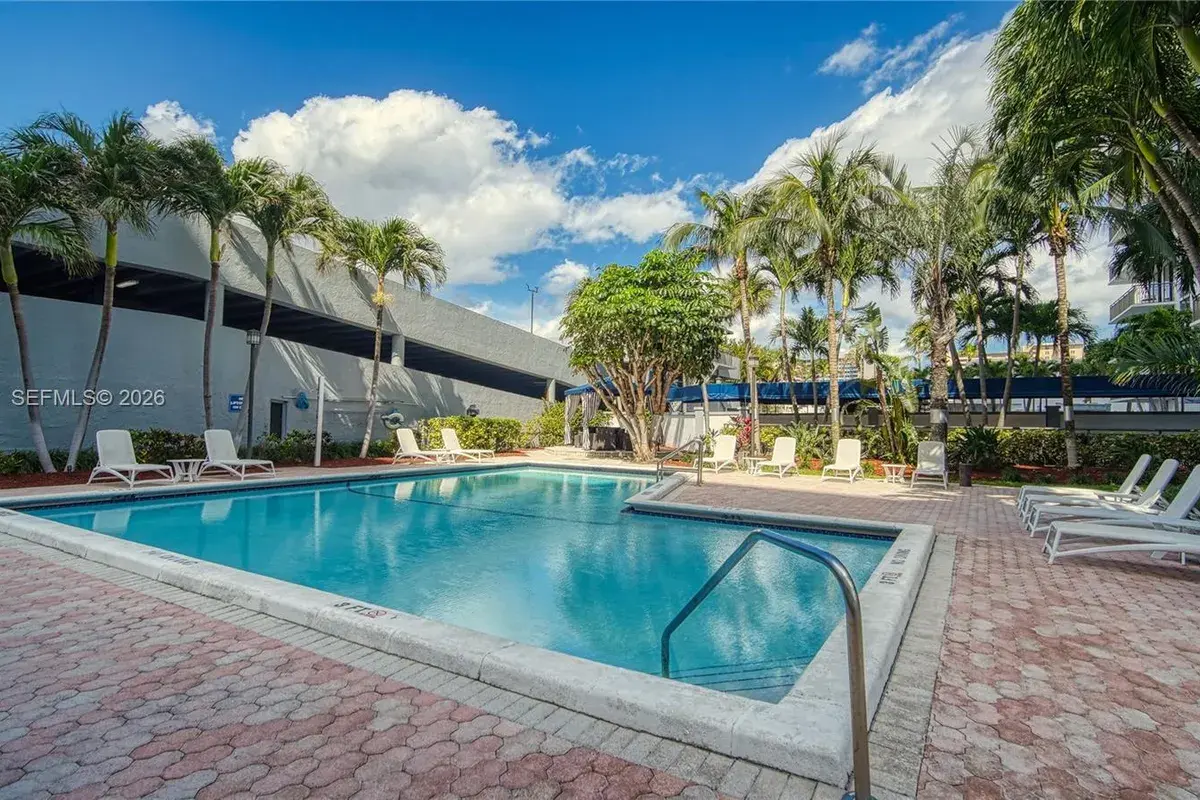 3031 N Ocean Blvd # 903, Fort Lauderdale FL 33308
