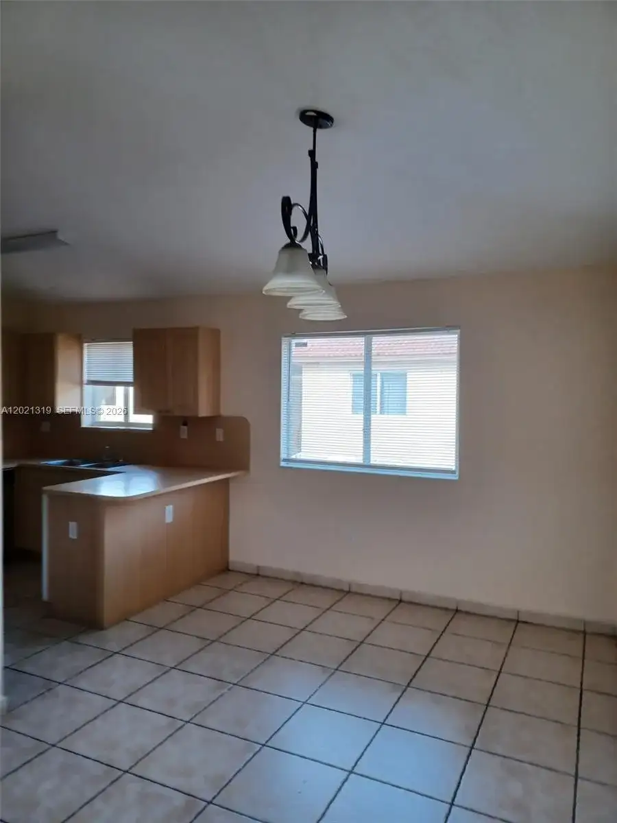 17316 NW 74th Ave # 202, Hialeah FL 33015 photo 3