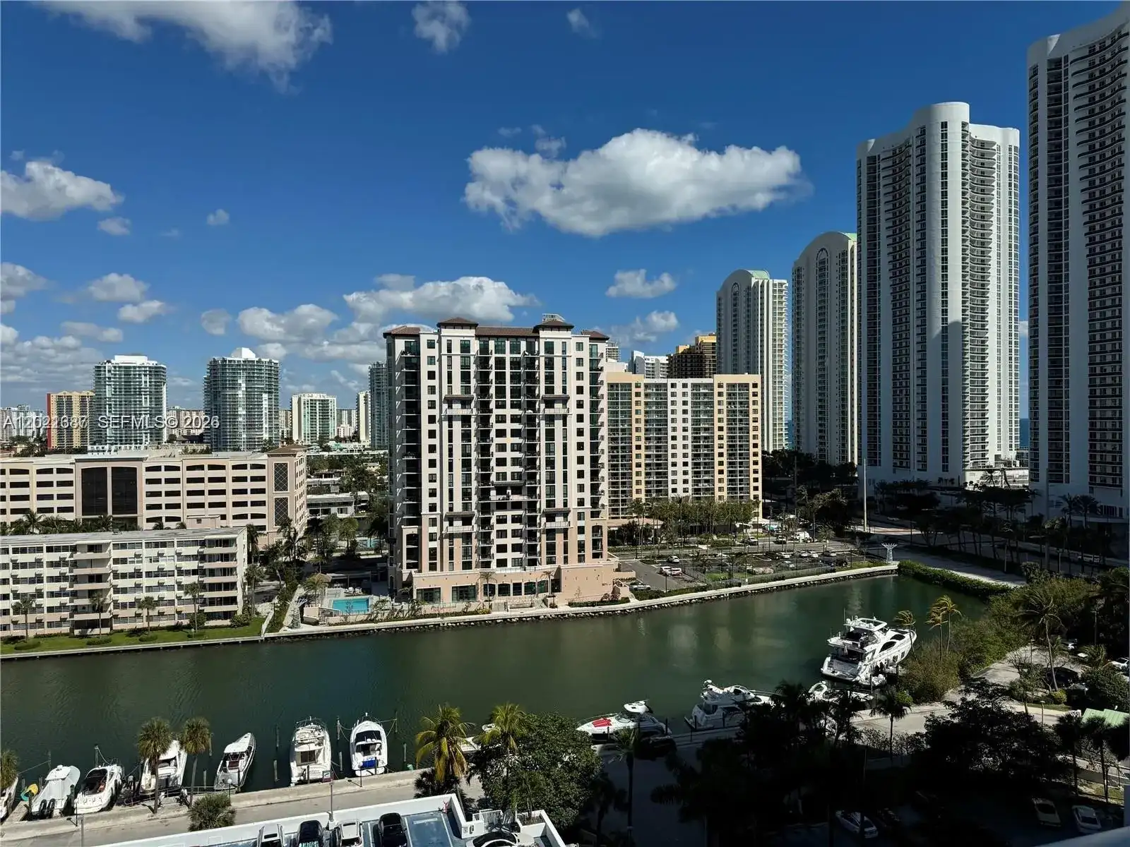 100 Bayview Dr # 1428, Sunny Isles Beach FL 33160 photo 2