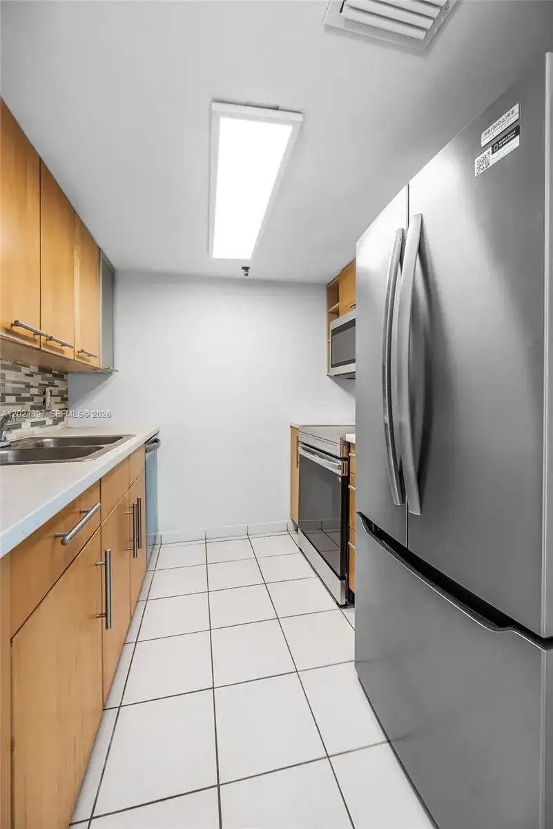 1010 NW 11th St # 507, Miami FL 33136 photo 5
