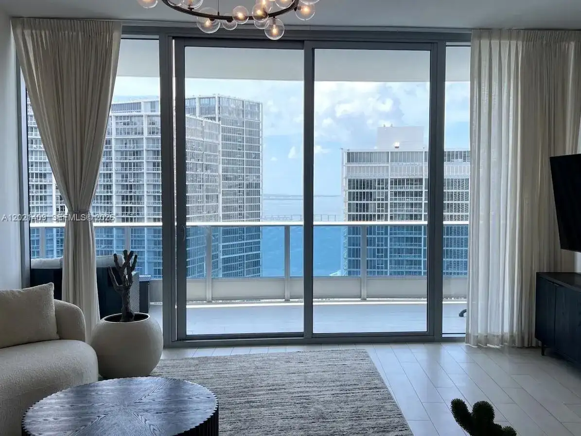 200 Biscayne Boulevard Way # 5004, Miami FL 33131 photo 5