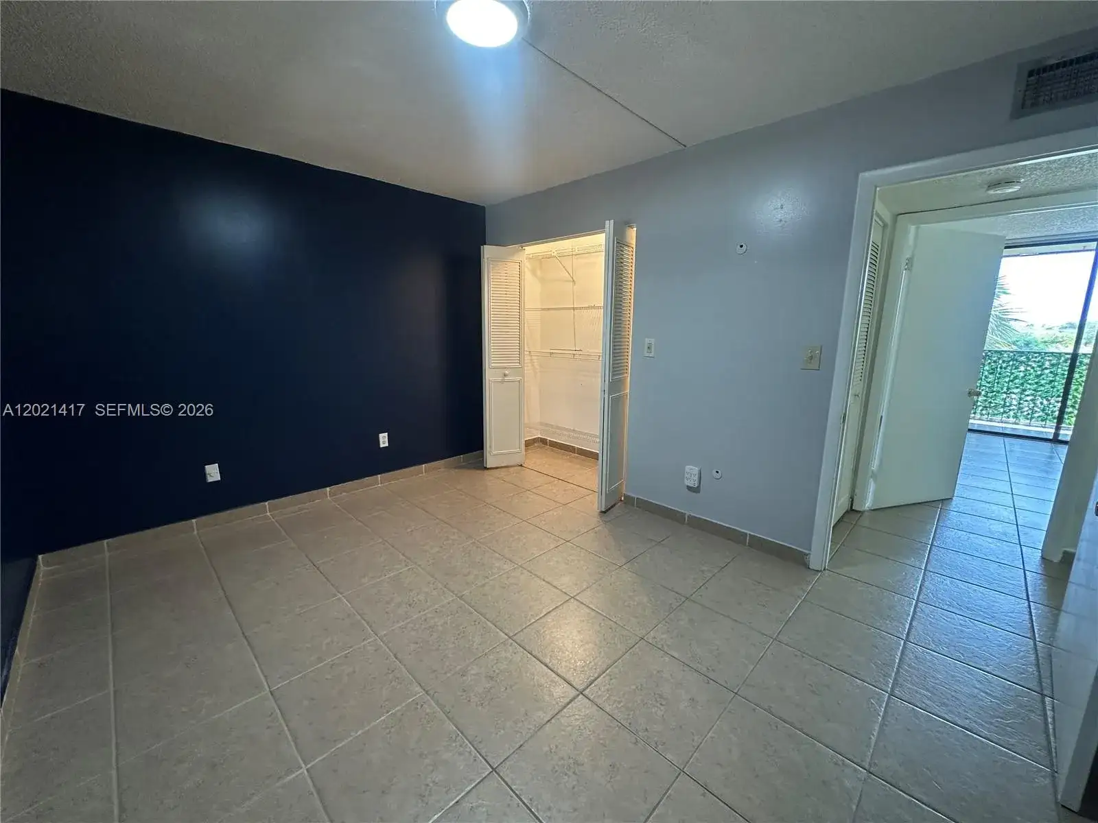 8635 NW 8th St # 320, Miami FL 33126 photo 3