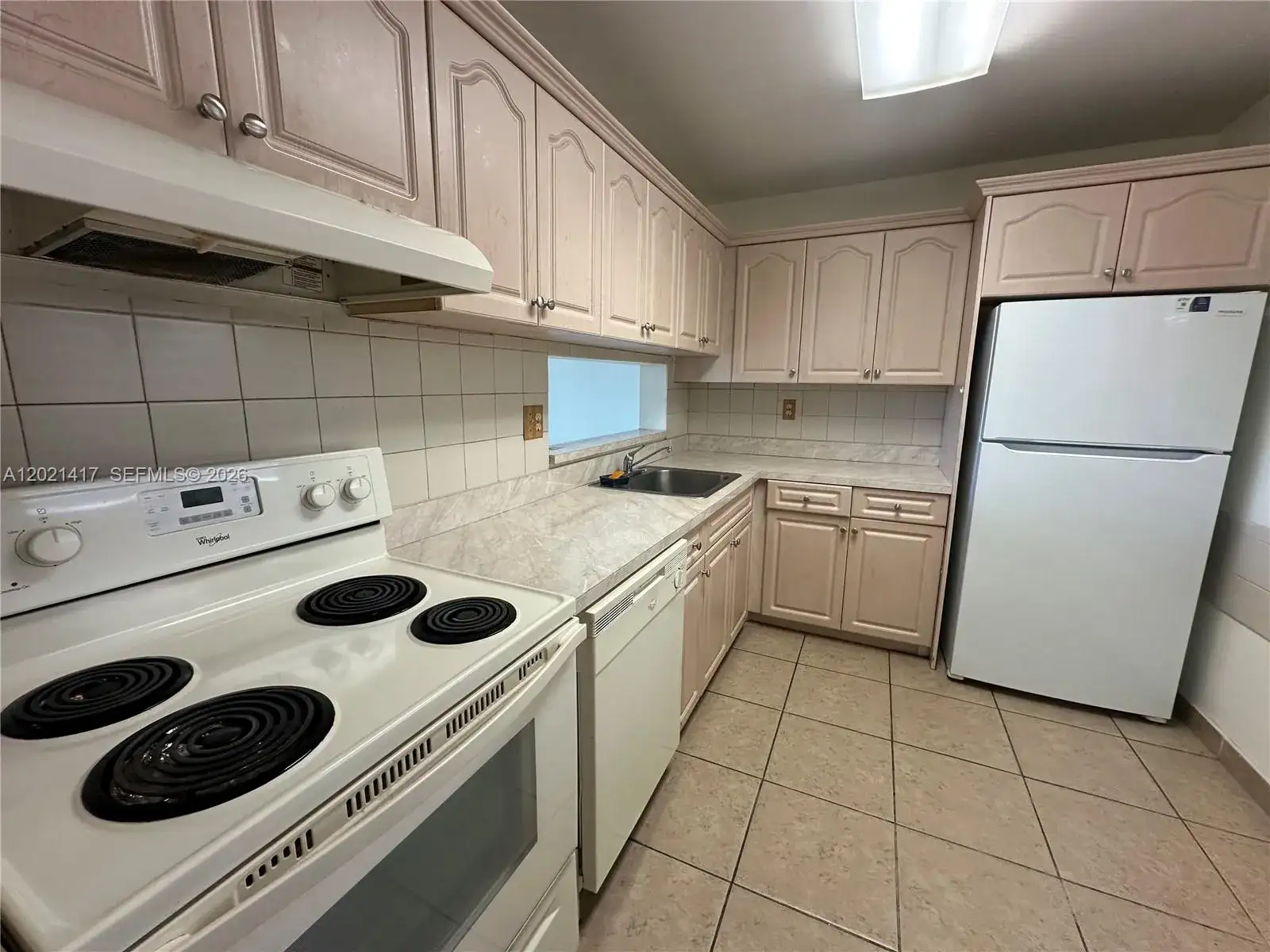 8635 NW 8th St # 320, Miami FL 33126 photo 4
