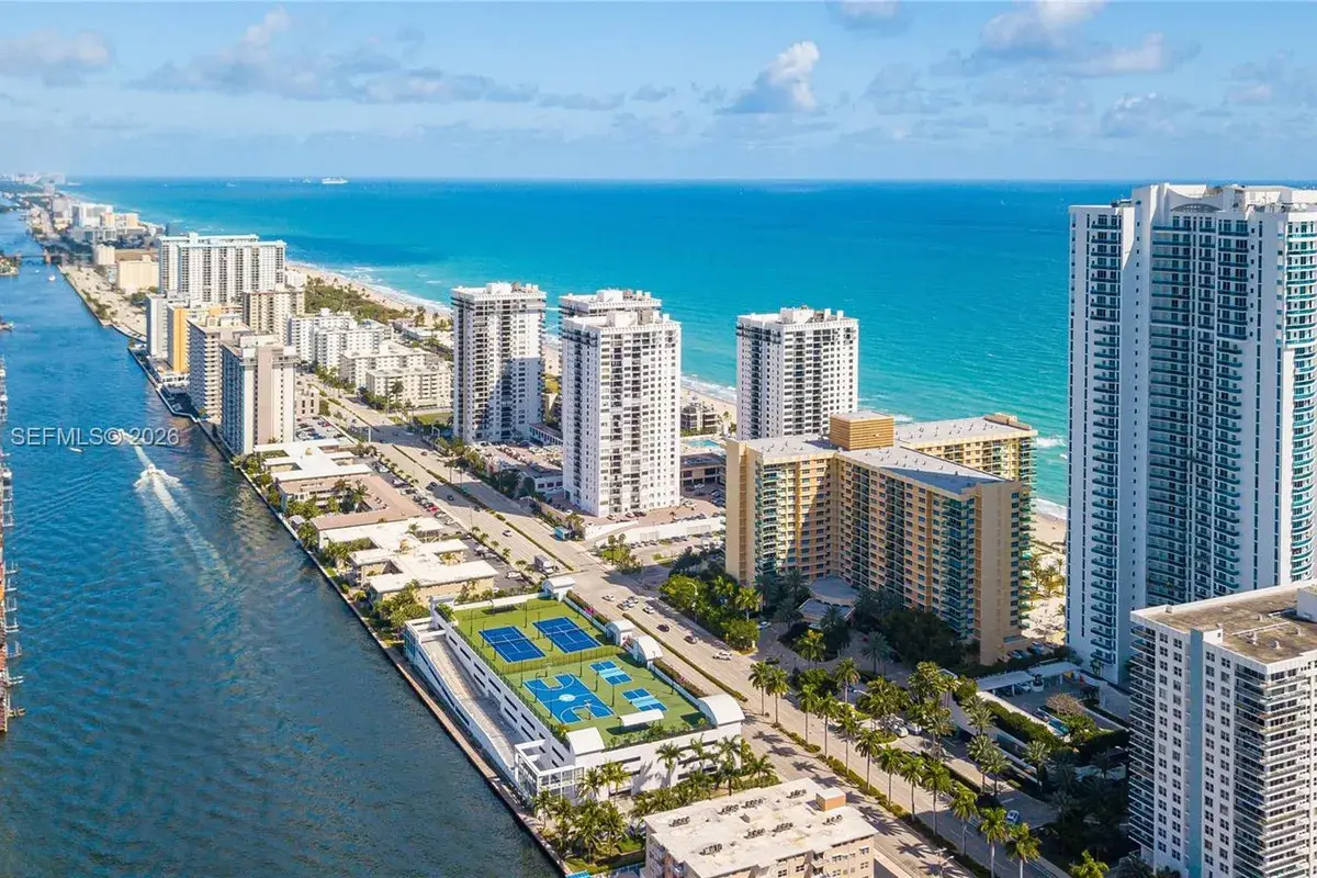 2501 S Ocean Dr, Hollywood FL 33019