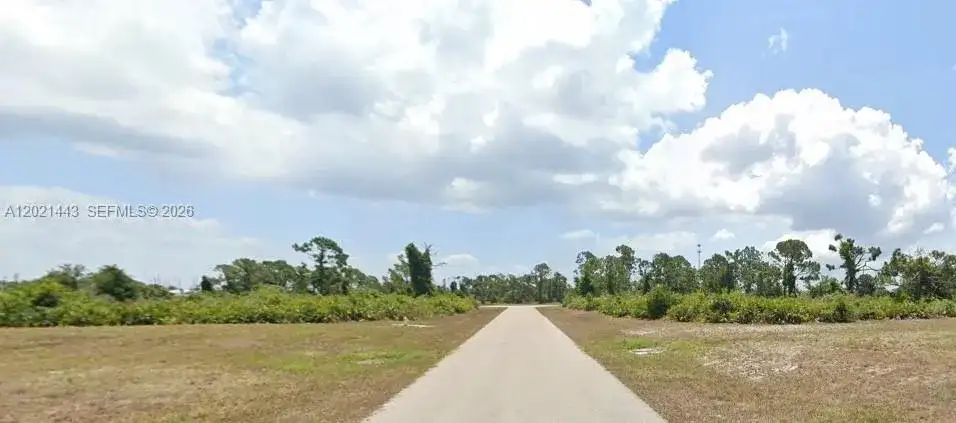 12 Trim, Other City - In The State Of Florida FL 33946 photo 2